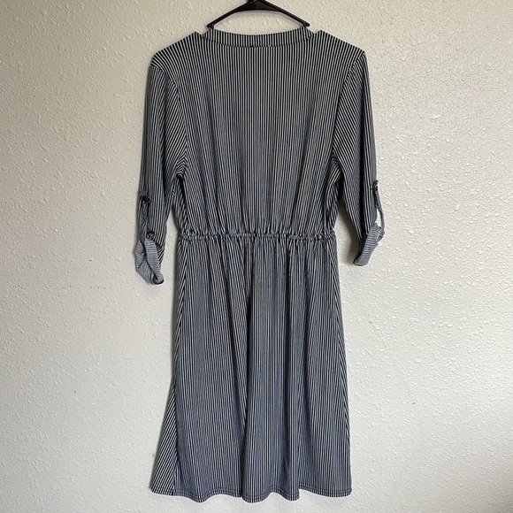 Siren Lily Maternity Striped Dress Black and White Stripe Size Small - Picture 6 of 9